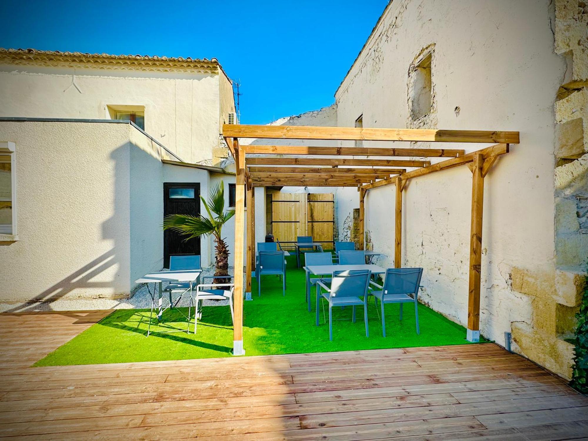 Les Appartements Du Mas - Emeraude Aigues-Mortes Exterior photo